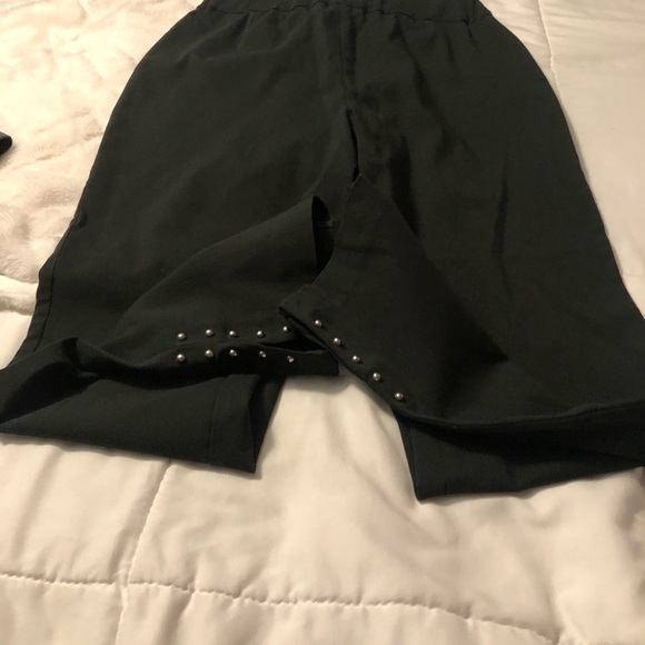 EUC Roz & Ali Solid Millennium Tummy Panel Pull On Ankle Pant w/ Rivet Trim - Picture 4 of 9